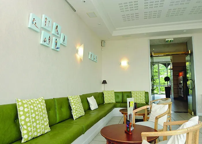 卡罗琳别墅蓝色假日酒店 酒店 La Baule