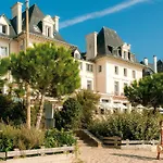 Bleues Caroline Hotel
