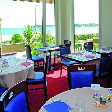 Hotel Bleues Caroline 3*