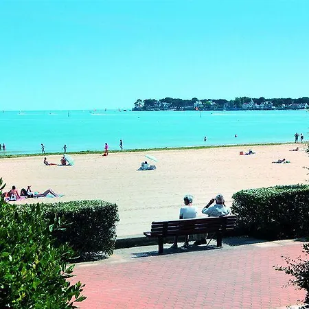 Bleues Caroline Hotel