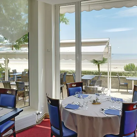 Bleues Caroline Otel 3*