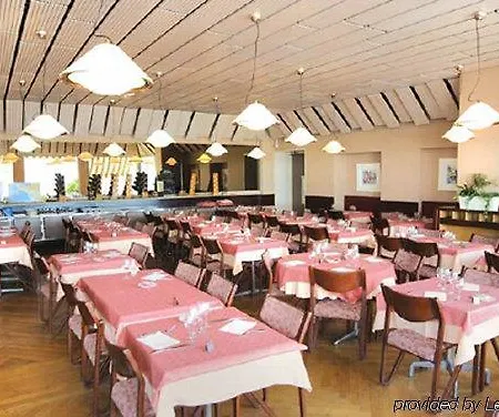 Bleues Caroline Hotel 3*