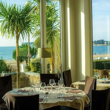 Hotel Bleues Caroline 3*