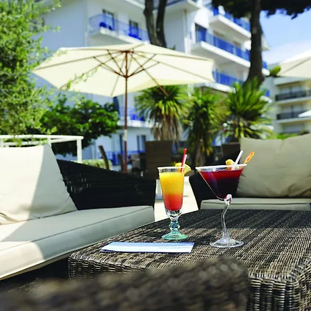 Hotel Bleues Caroline 3*