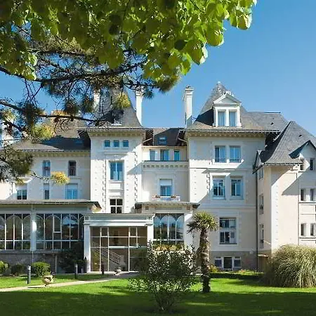 Bleues Caroline Hotel