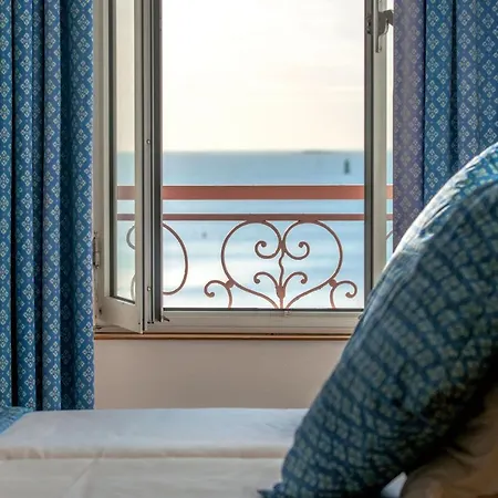 Otel Bleues Caroline