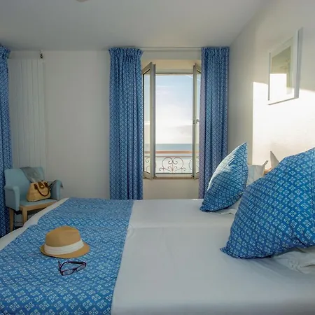 Hotel Bleues Caroline 3*