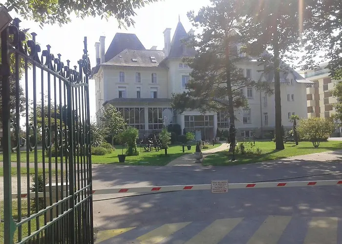 Bleues Caroline Hotel